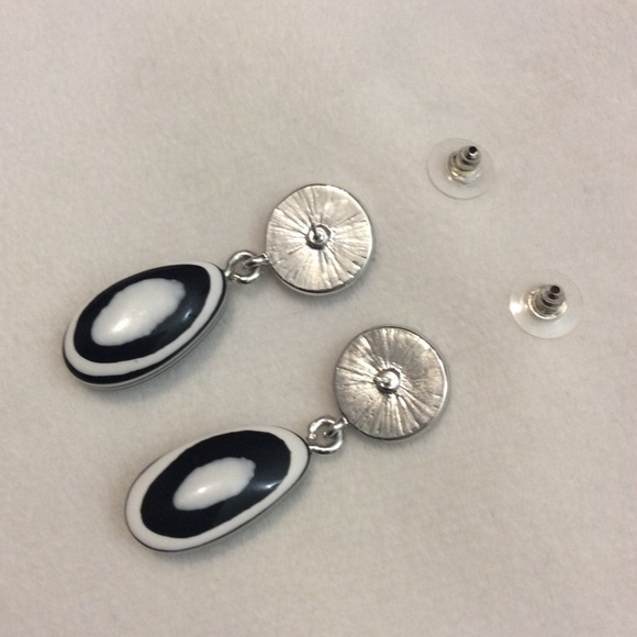 Chico's Black and White Drop Earrings - Picture 7 of 11